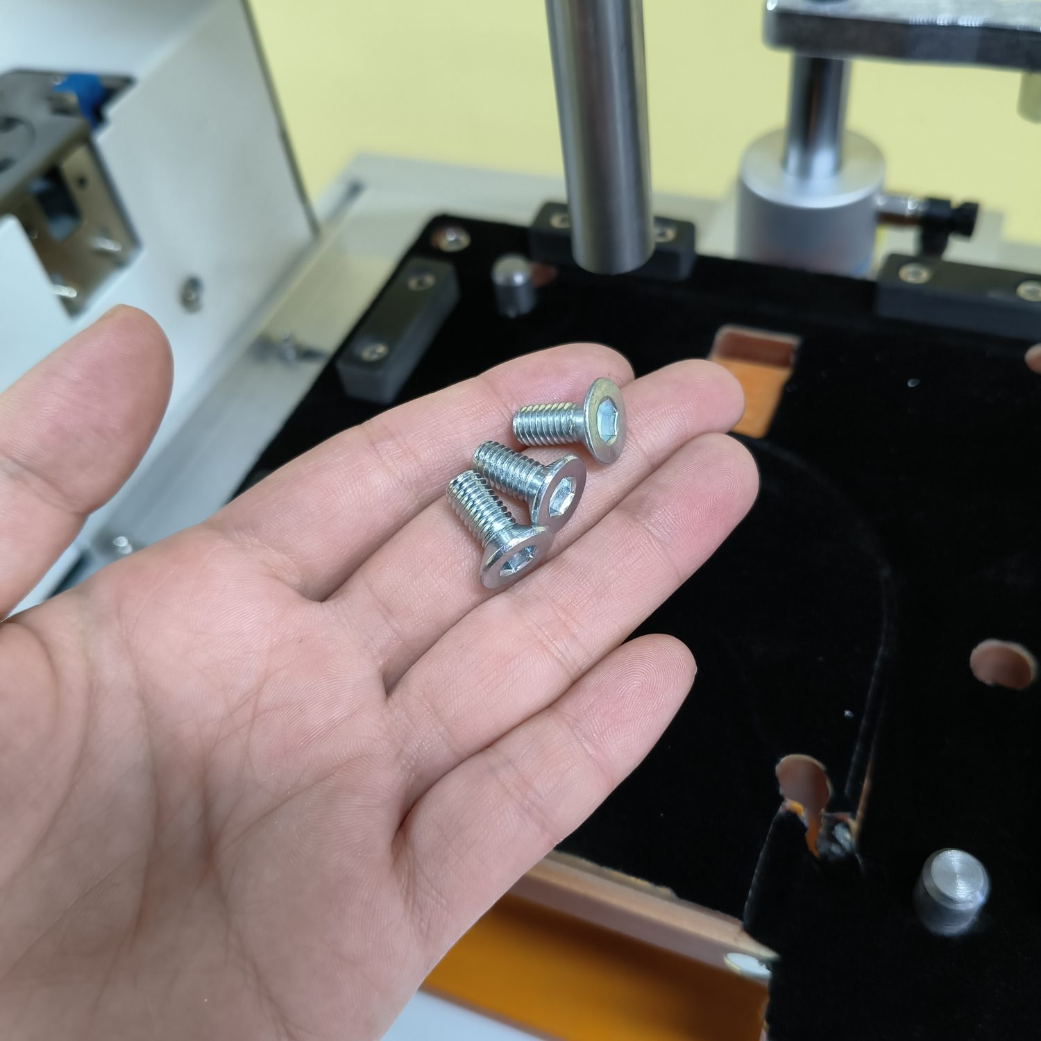 product-thumb