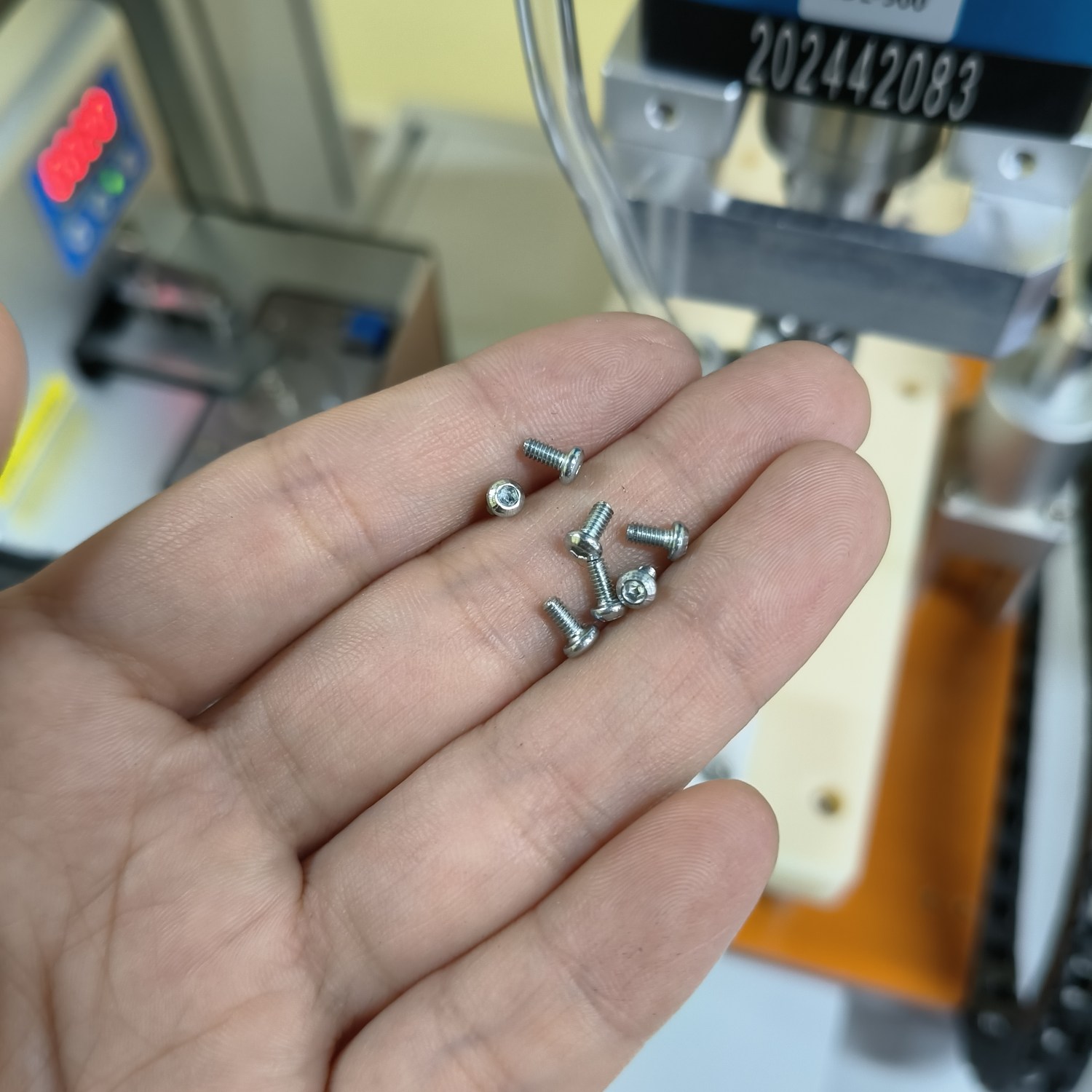 product-thumb